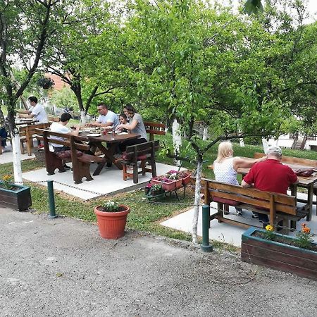 Lazarev Konak Banja Koviljača Exterior foto